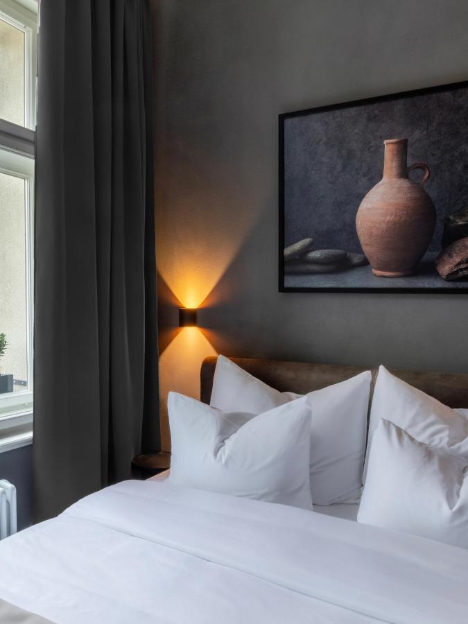 The Viaduct - & 4* Praha